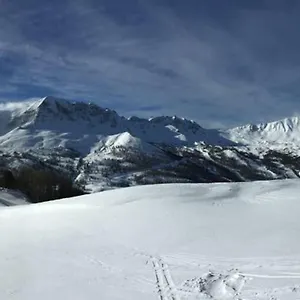 https://duplex-de-standing-chalets-des-rennes-vars.fr-provencehotel.com